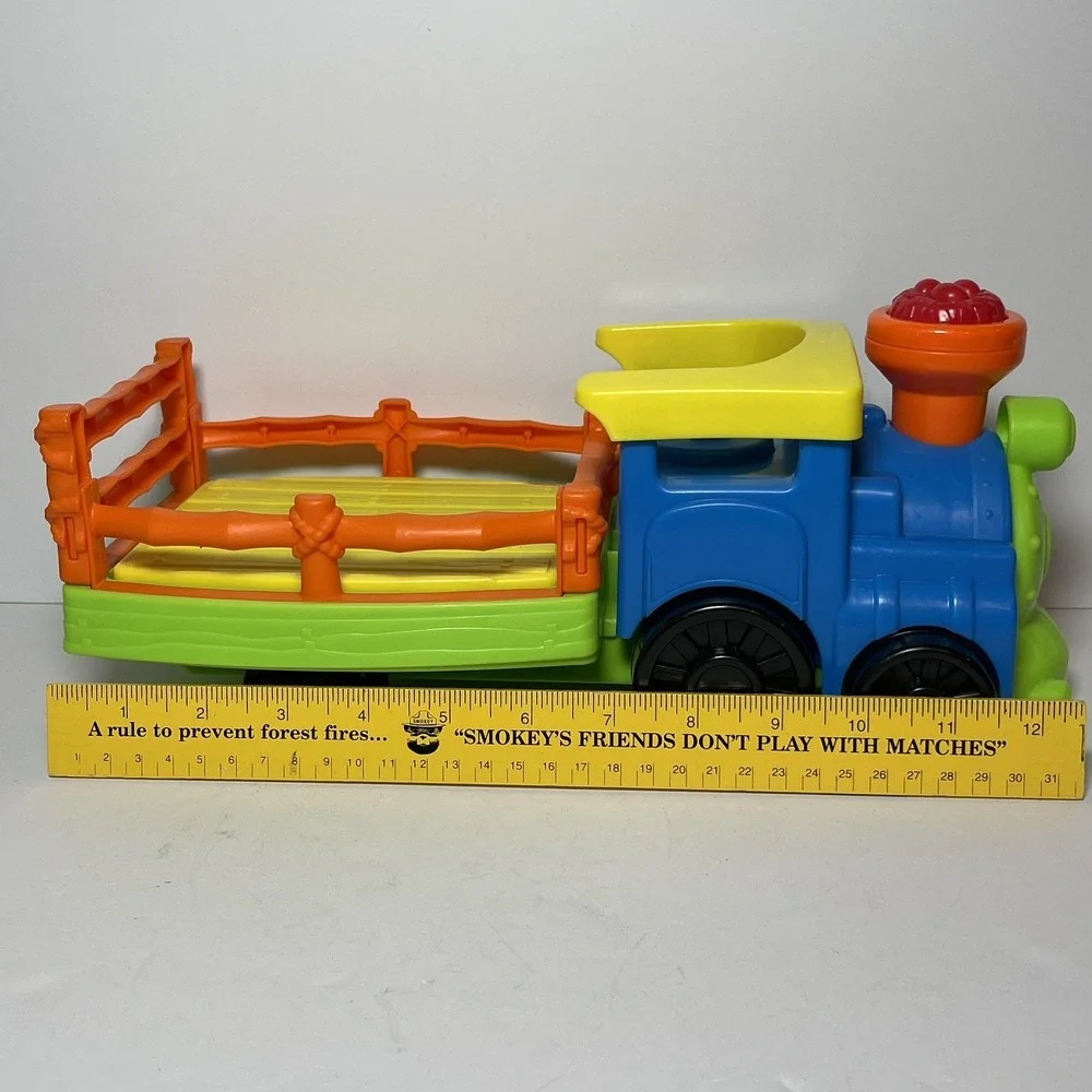 Fisher Price Little People Choo-Choo Zoo Train Musical Works see Video